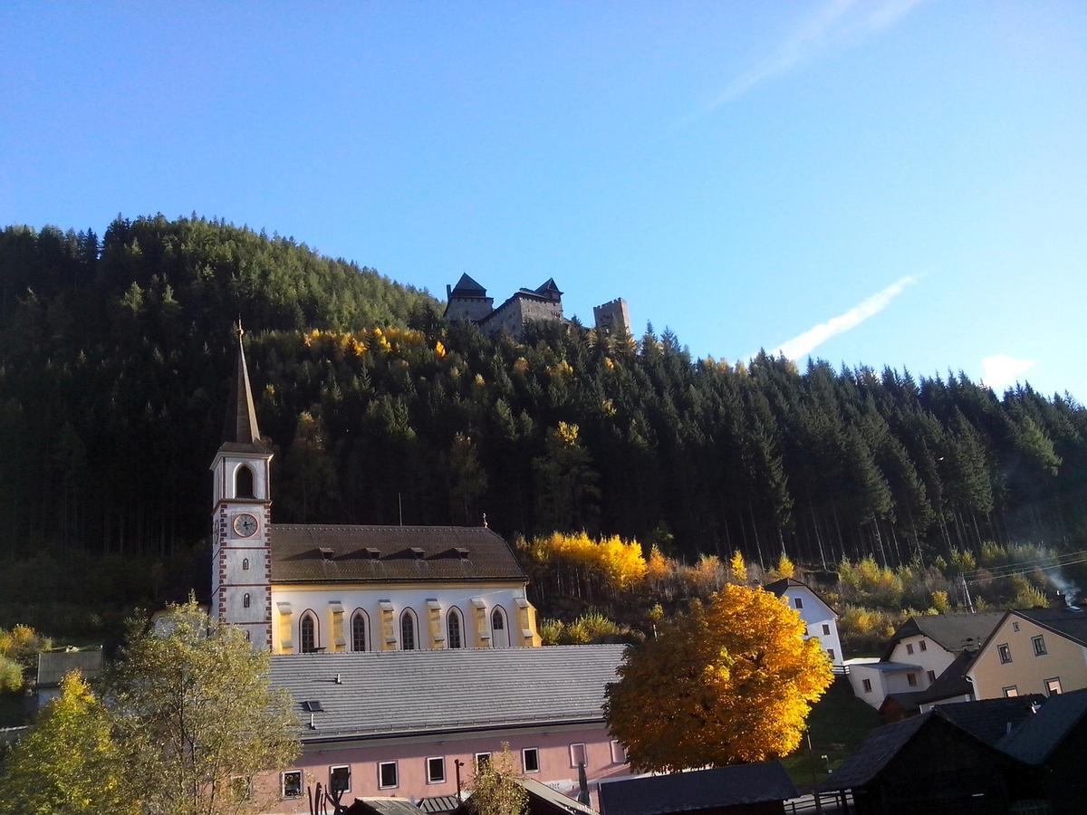 Burg Finstergrun Hostel Ramingstein Luaran gambar